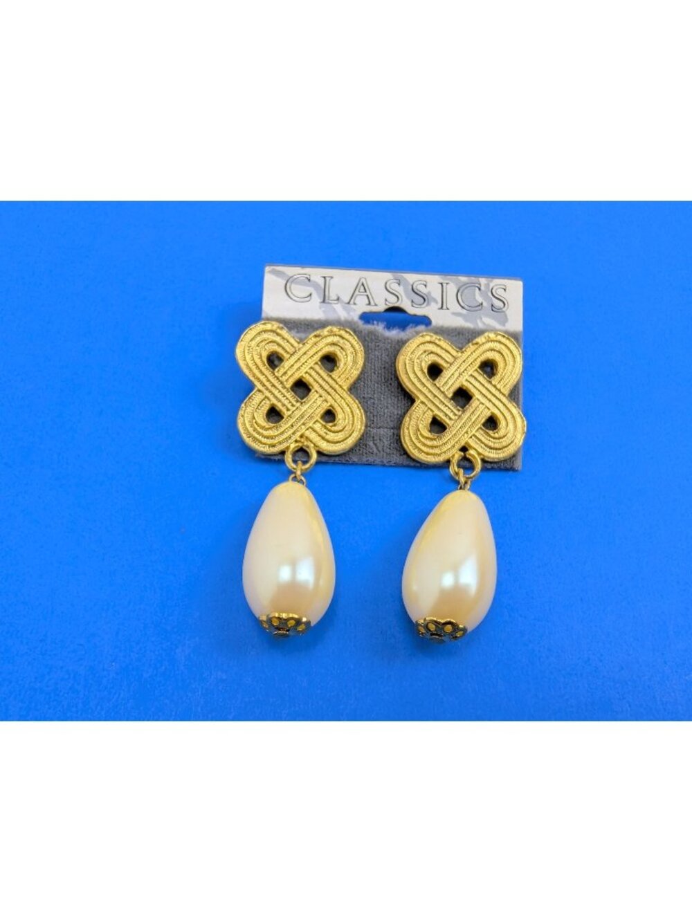 Vintage Gold Tone Faux Pearl Classic Dangle Drop Earrings Large Celtic Knot